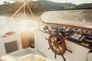 Yacht refinishing in Palm Beach County